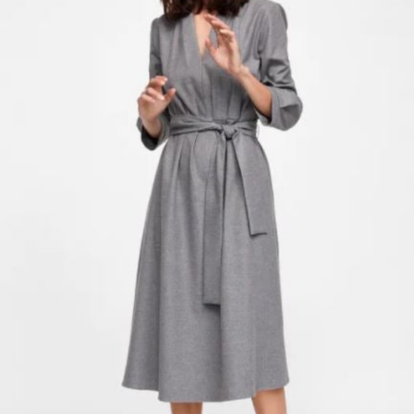 Zara Dresses & Skirts - NWT // Zara Midi Dress